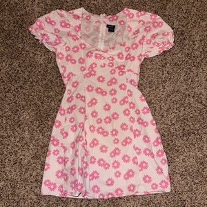 White and Pink Floral Stiff Cotton Dress - Rue21 Small (S)